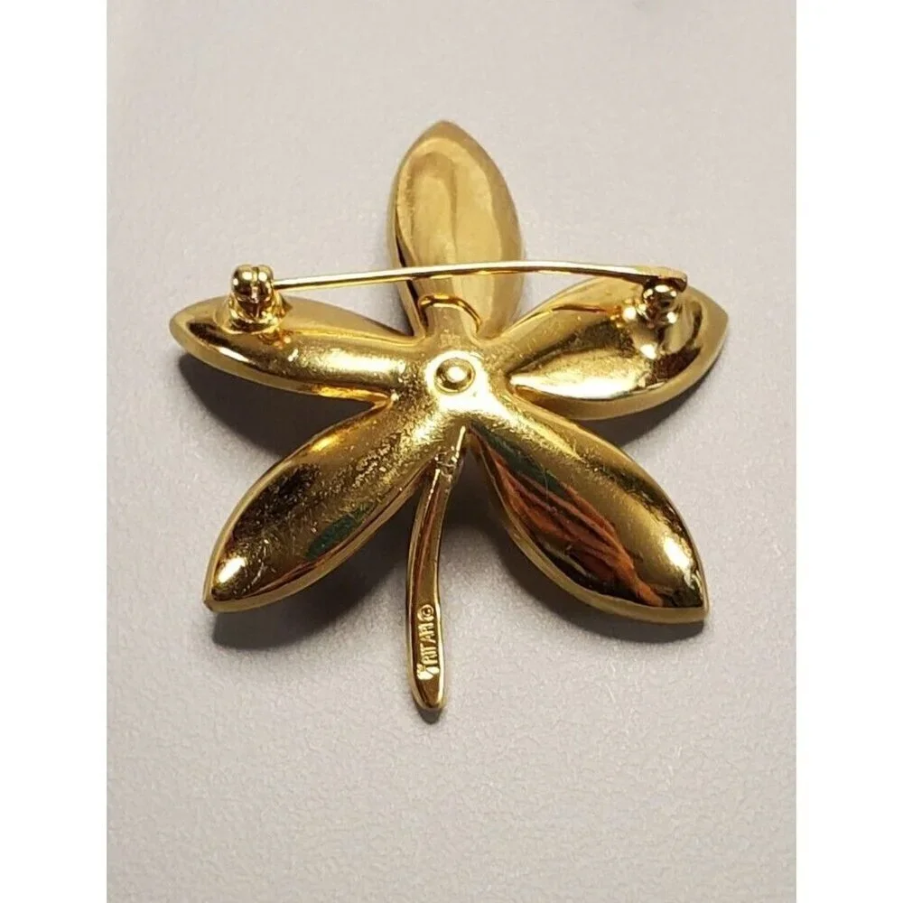 VTG Crown Trifari Flower Brooch Pin textured gold tone leaf brooch